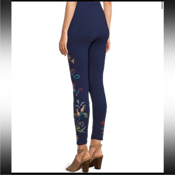 NEW JOHNNY WAS RARE ZOE EMBROIDERED LEGGINGS NAVY - Picture 2 of 16
